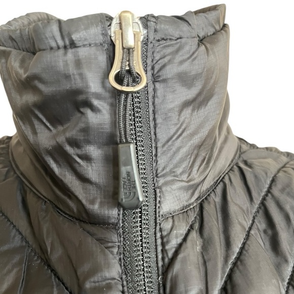 The North Face Women's Quilted Black Vest - Picture 6 of 8